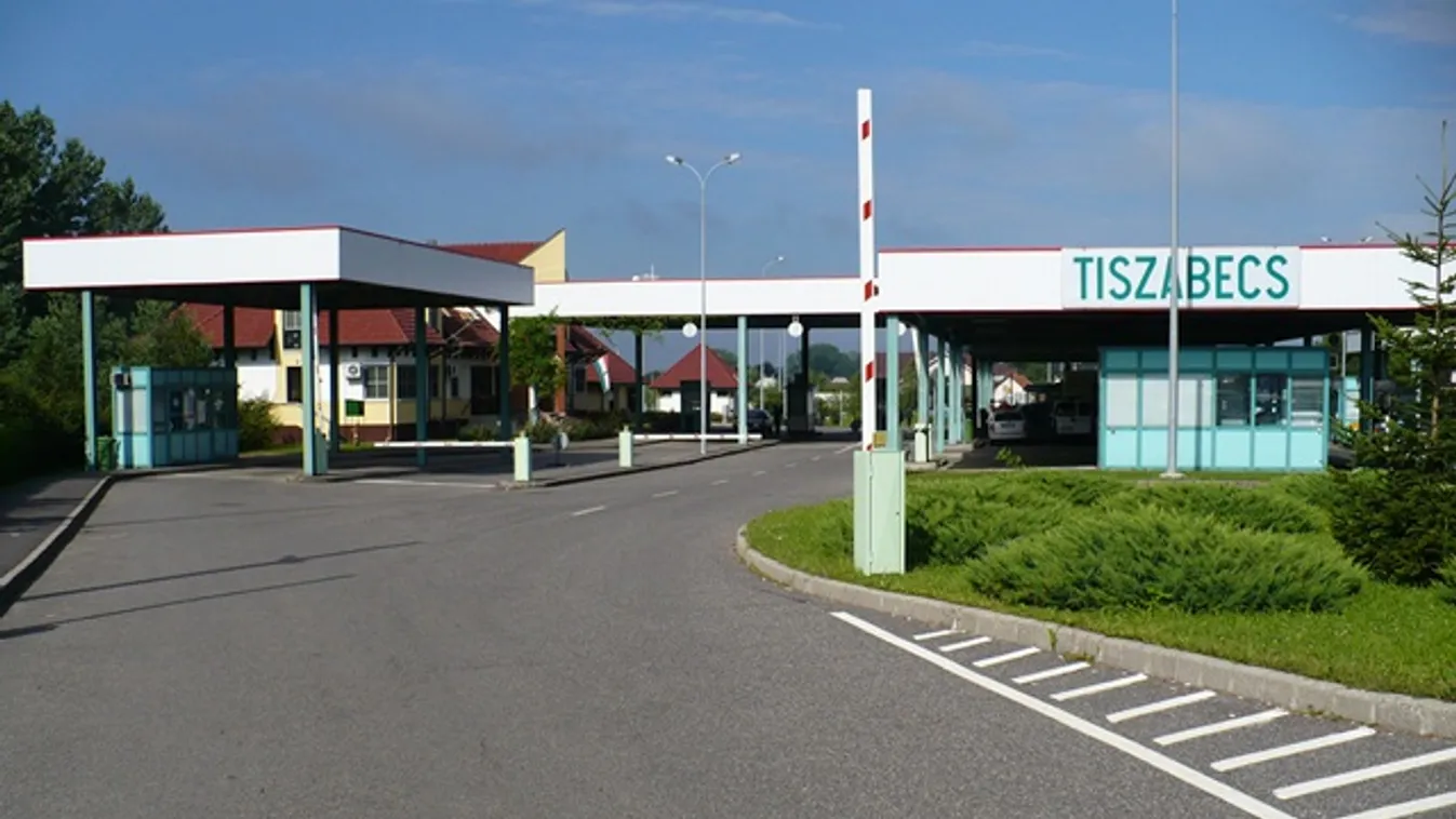 Fidesz-közeli emberek buszoztatják a szavazókat a határon