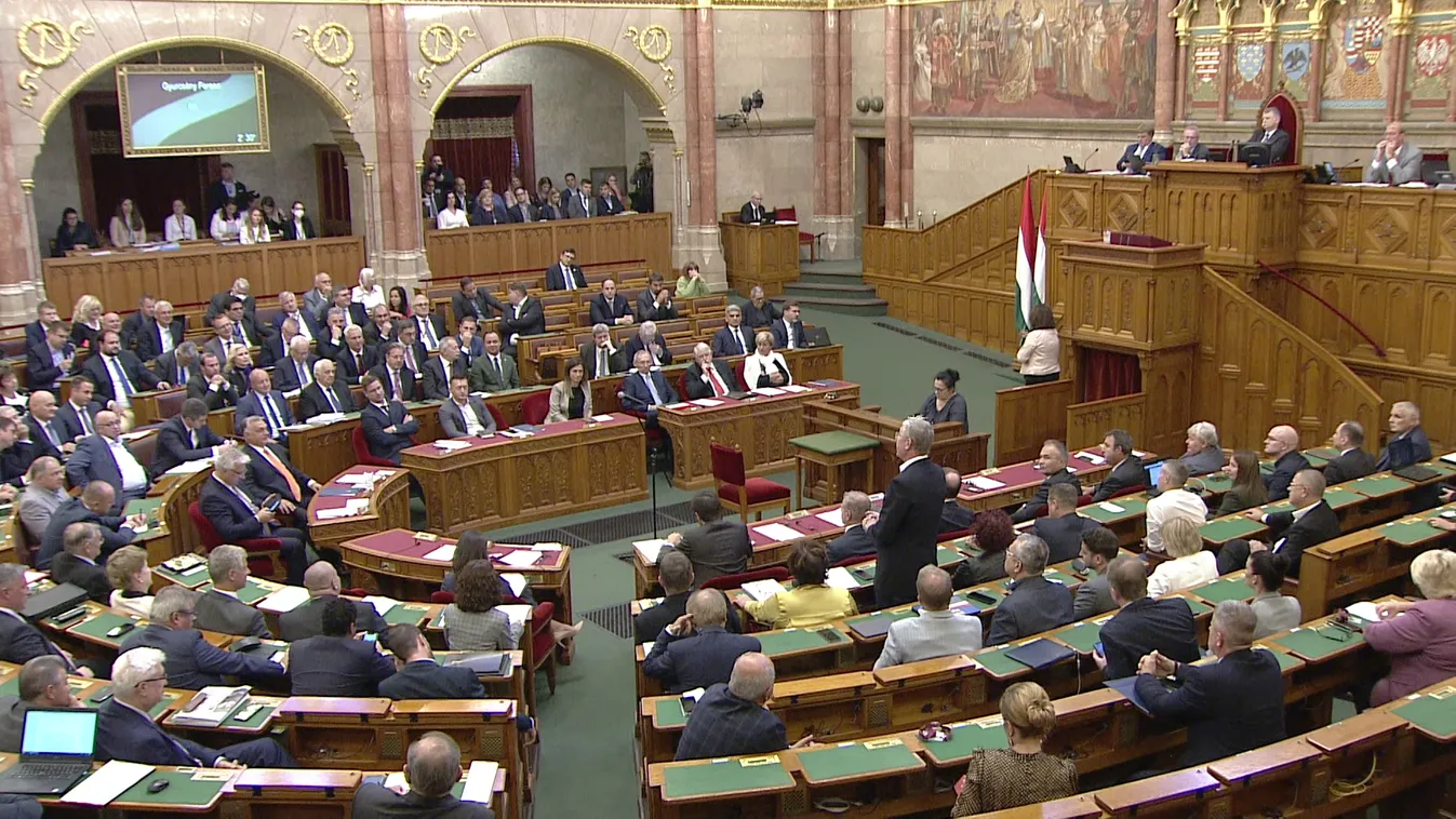 Nem állapodtak meg a tisztségekről, a baloldali pártok kivonultak az ülésről