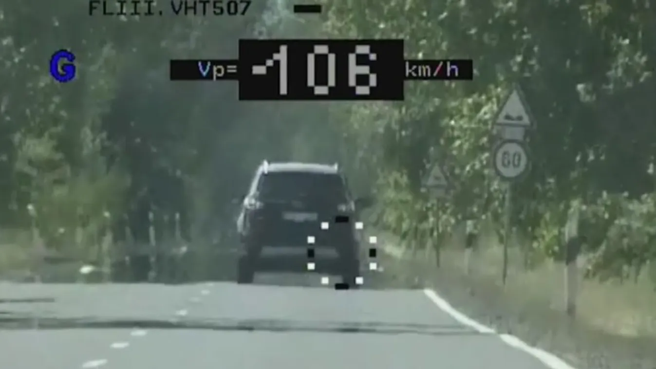 Jelöletlen autókból, menet közben vadásznak a szabálytalankodó sofőrökre