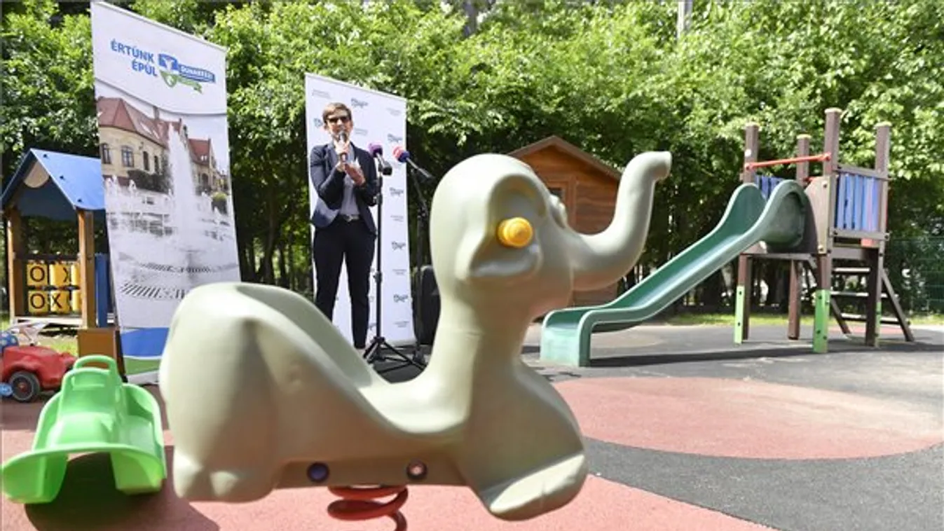 iniszteri biztos: 2022-re 70 ezerre nőhet a bölcsődei férőhelyek száma