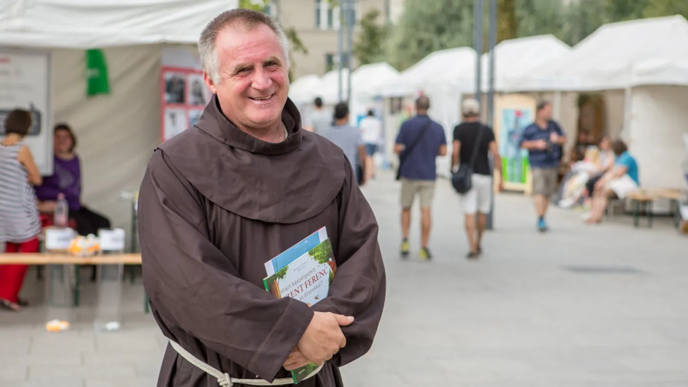 Böjte Csaba vezetésével bűnbánati zarándoklatot tartanak a nemzeti ünnep alkalmából