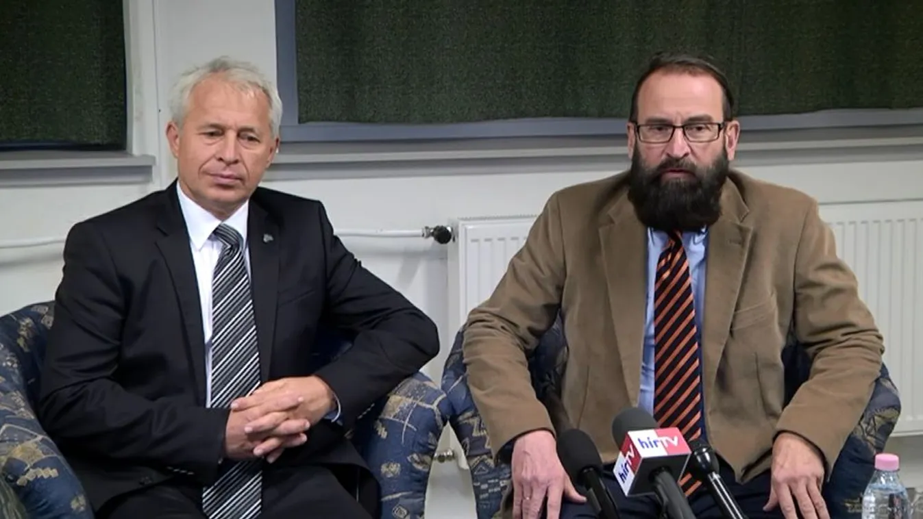 Szájer állítja: nem hasonlított a menekülteket a holtak seregéhez