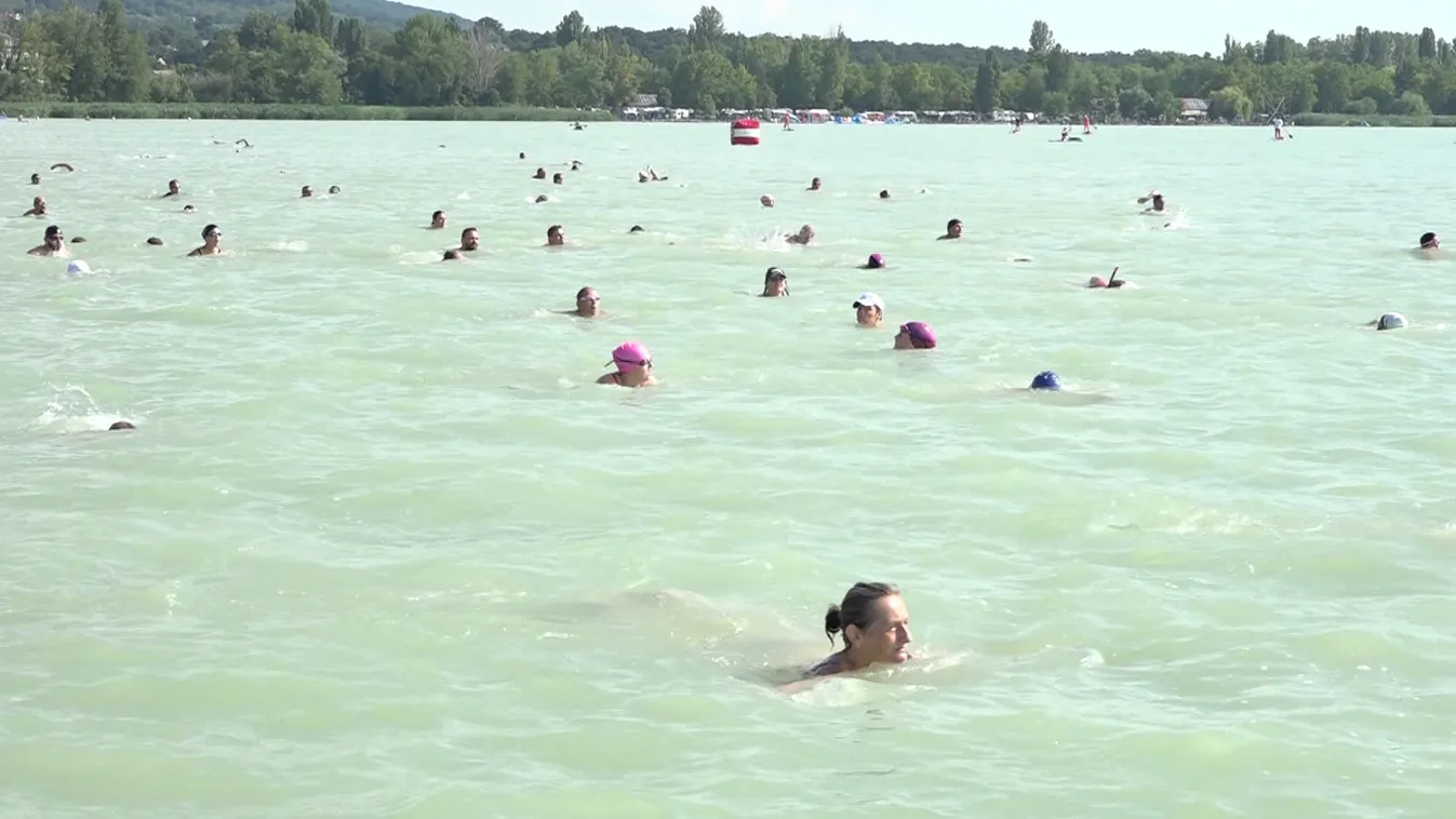 11 ezren vettek részt 42. Balaton-átúszáson + videó