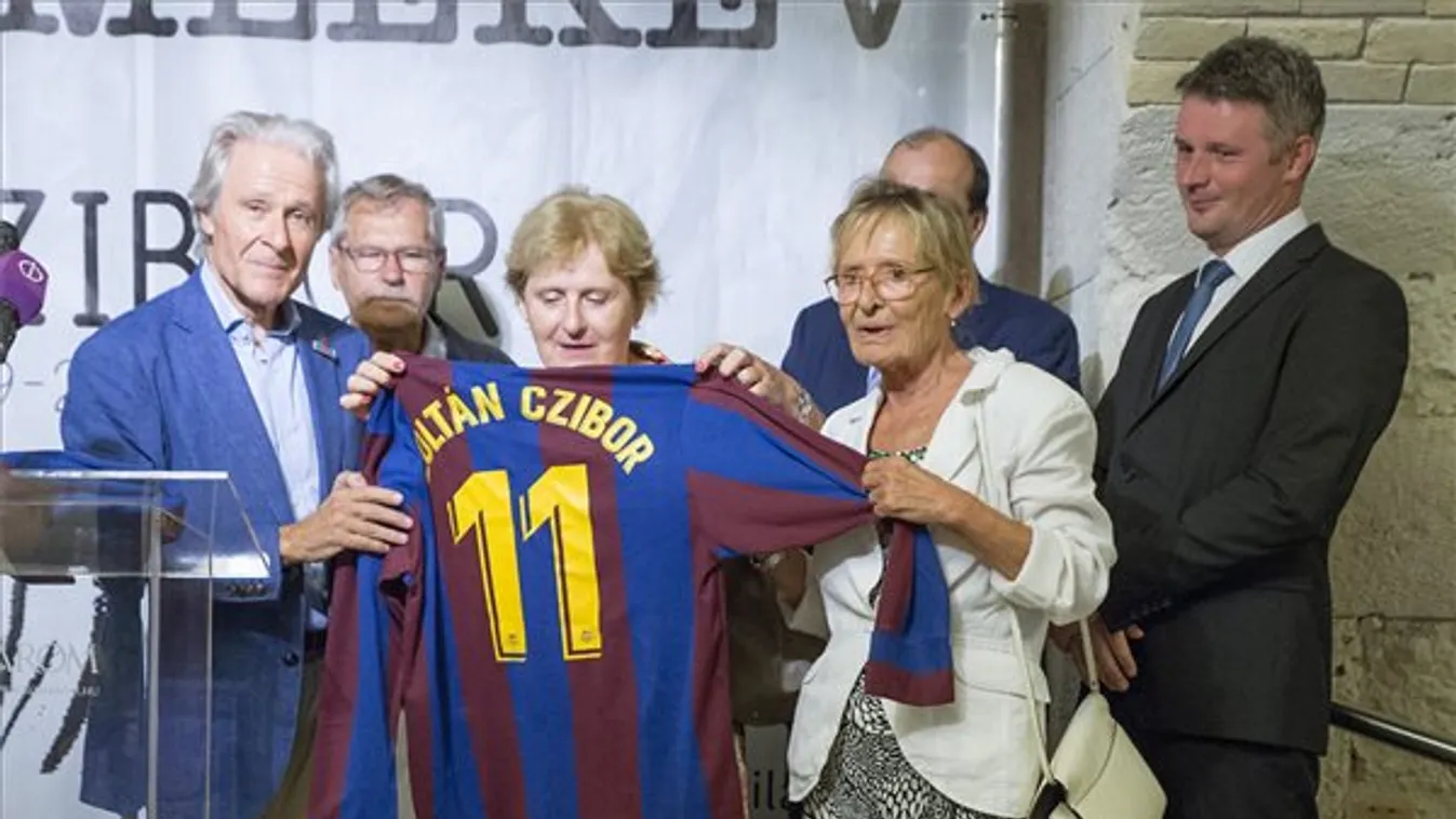 Komáromban megnyitották a Czibor 90 emlékévet