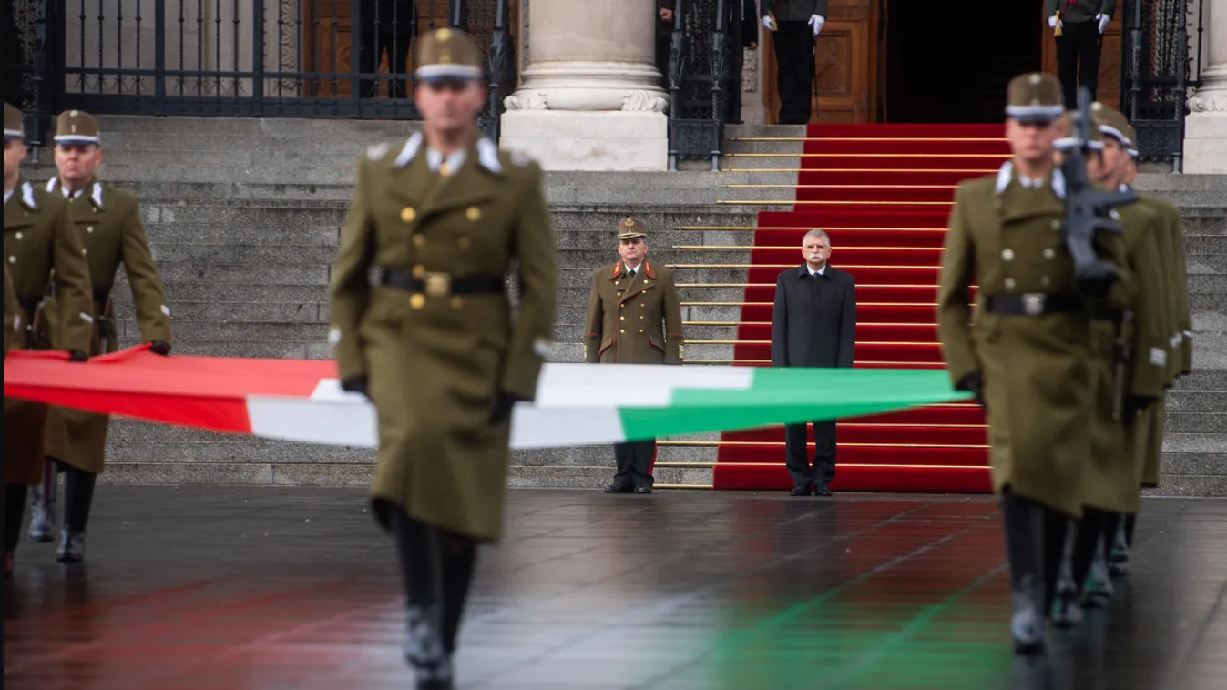 Az '56-os forradalom leverésére emlékezett az ország + videó