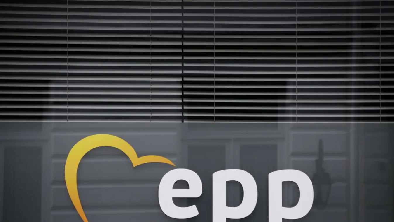 Spiegel: Nem zárják ki a Fideszt az Európai Néppártból