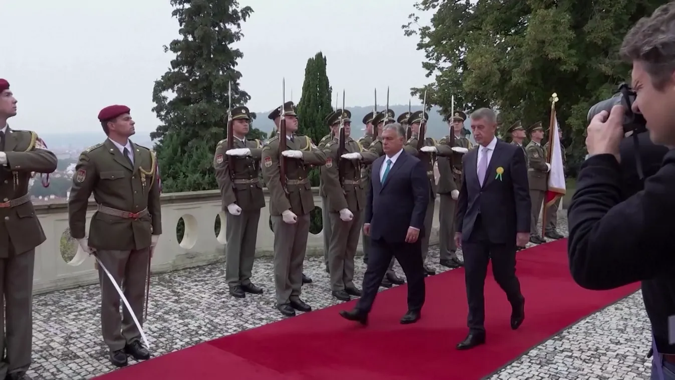 Magyar-cseh miniszterelnökök sajtótájékoztatója