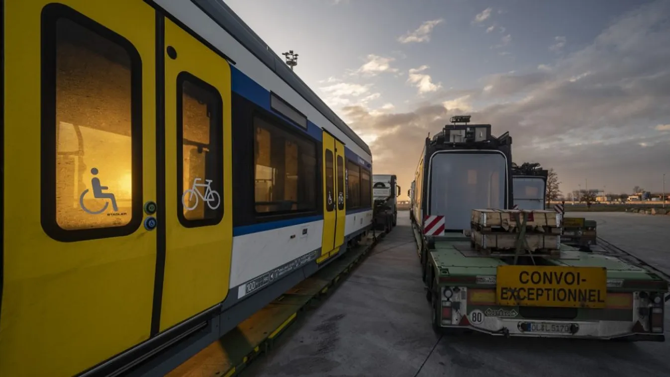 Elindul a második tram-train szerelvény Magyarországra