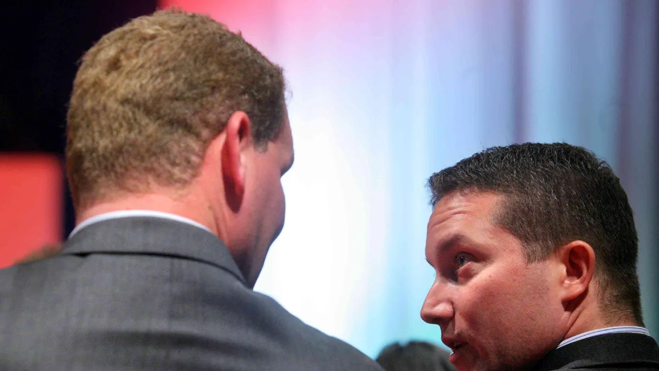 Az MSZP továbbra is elzárkózik Ujhelyi elszámoltatásától