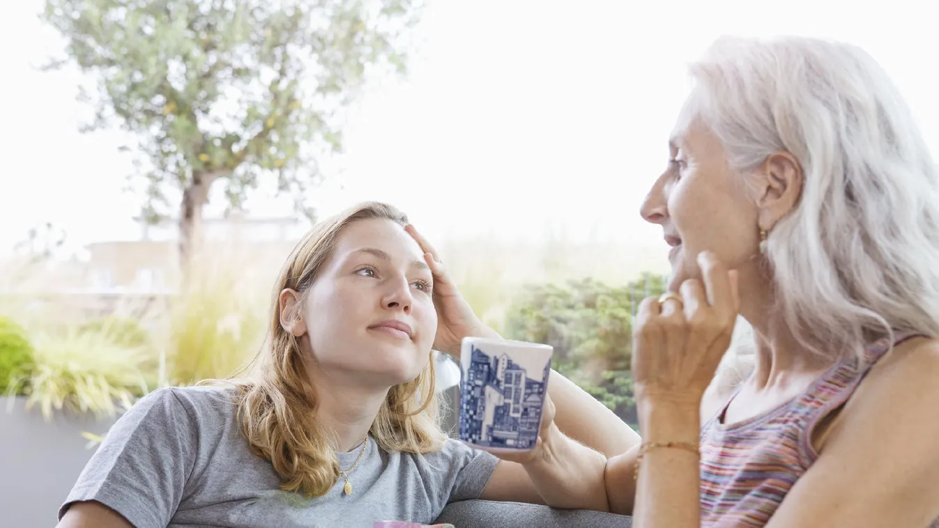 A megkérdezettek szerint eddig kell támogatni a szülőknek gyerekeiket