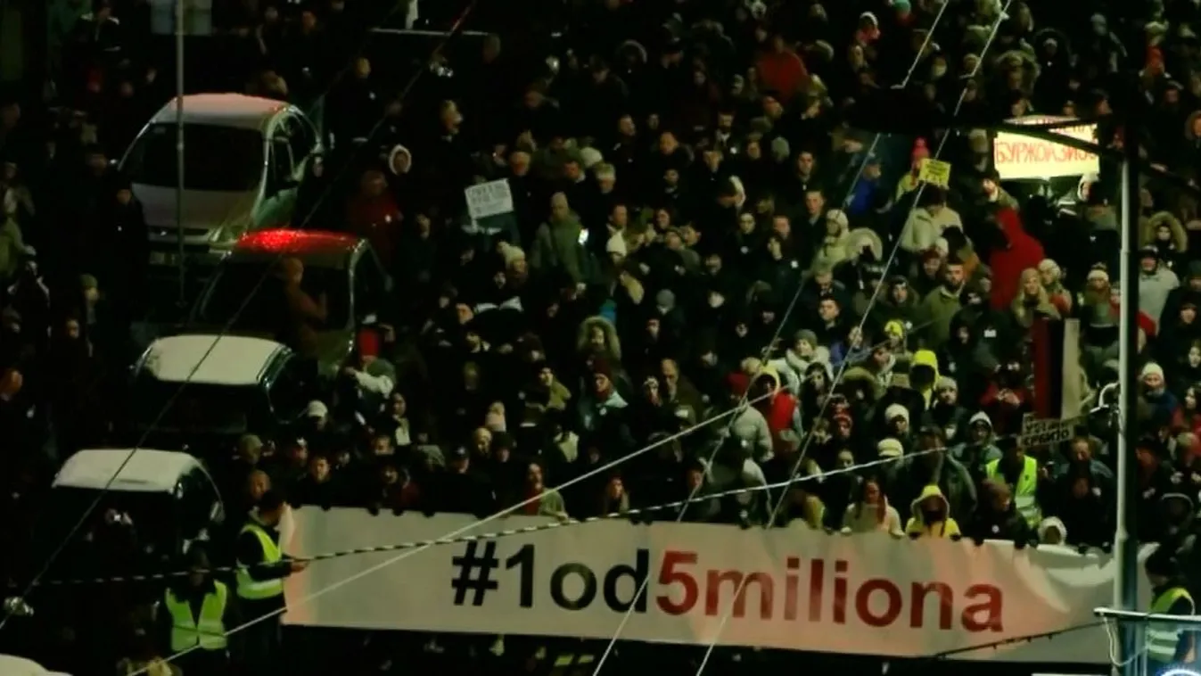 Ismét több ezren tüntettek a kormány ellen