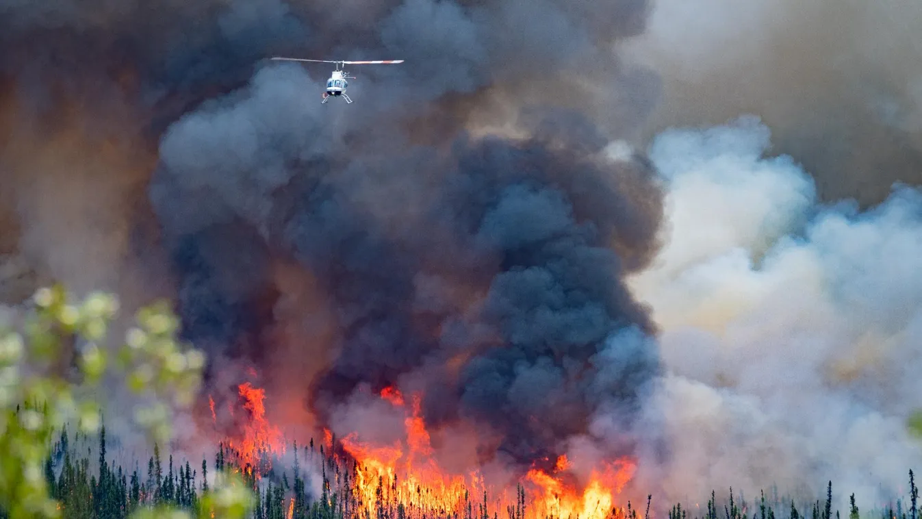 Légi úton is menekítik a lakosságot az erdőtüzek miatt a kanadai Északnyugati Területek fővárosából