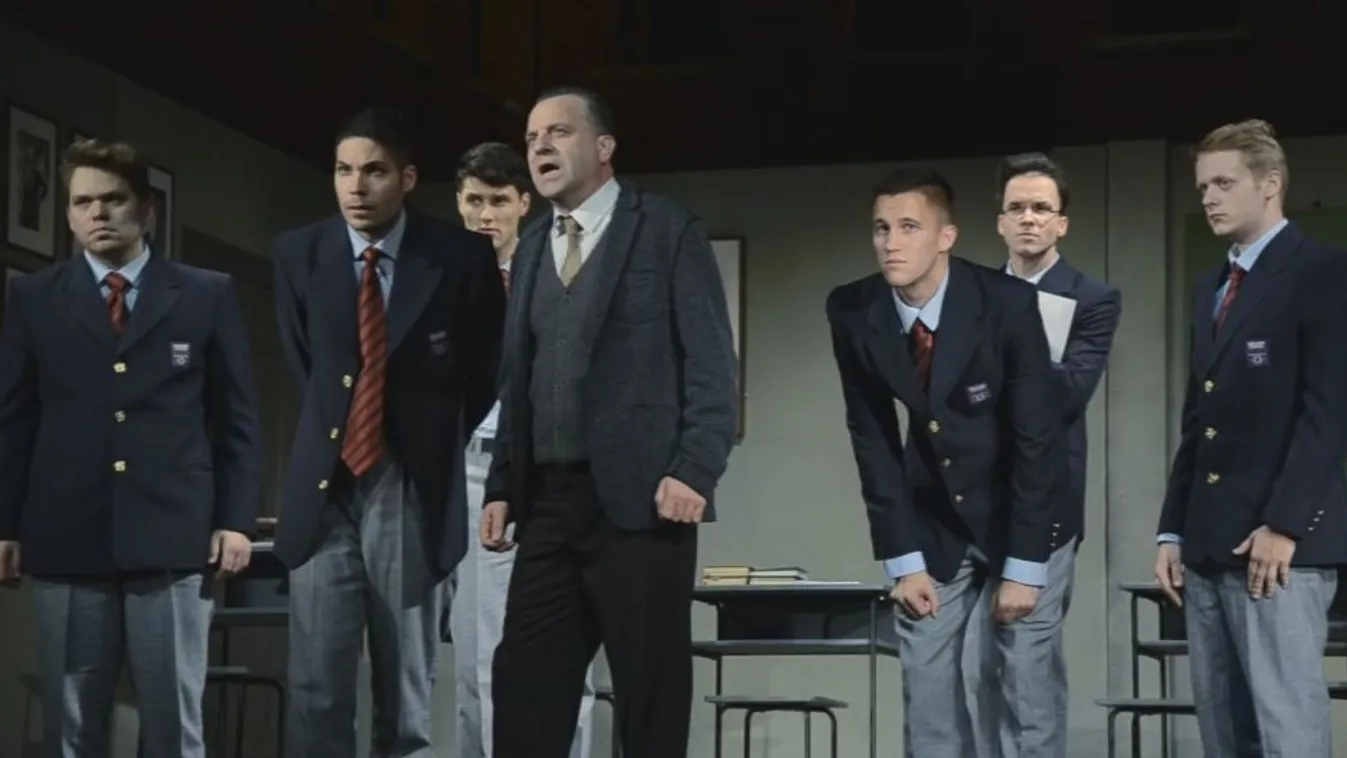 Először színpadon a Holt költők társasága