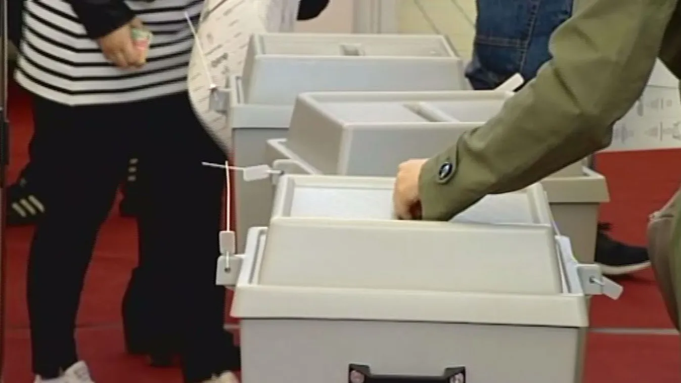 Csak a kormánypártoknak jó, ha korábban lenne az önkormányzati voksolás