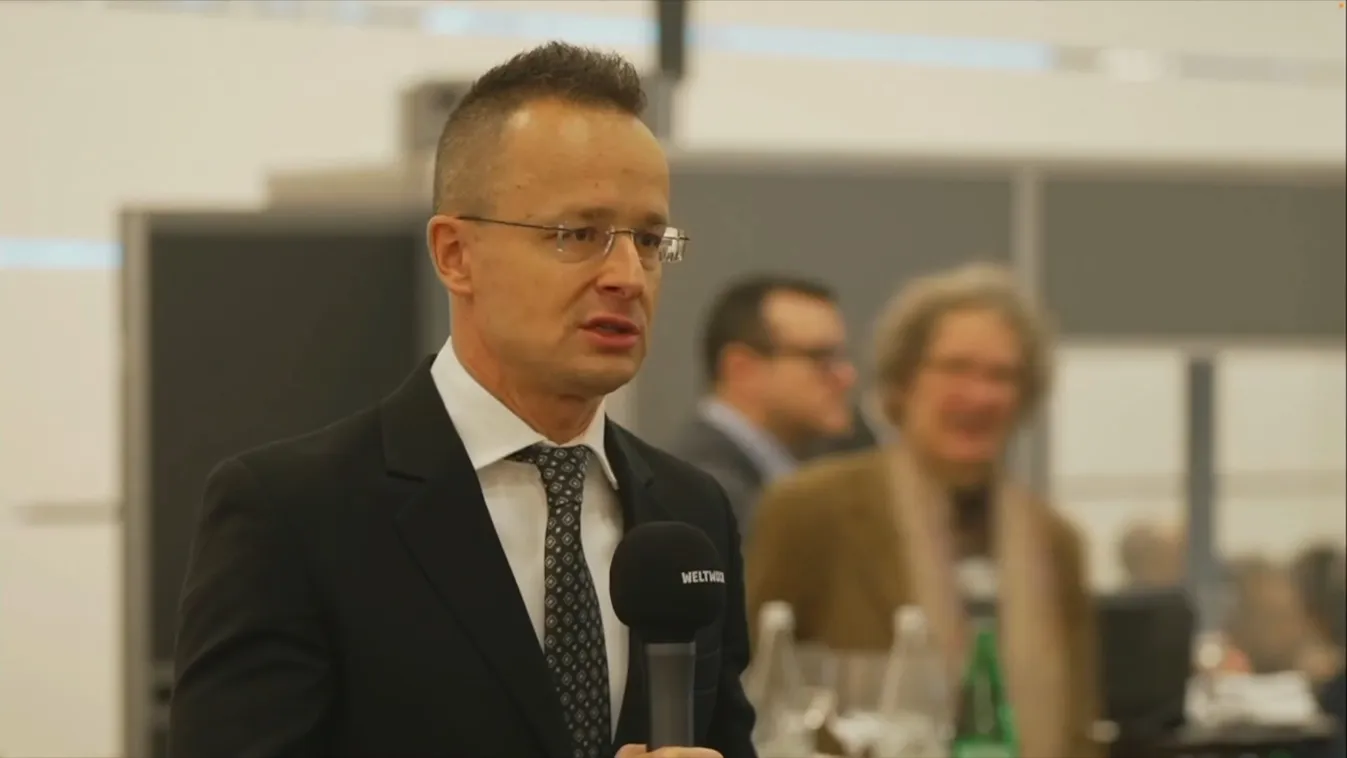 Szijjártó Péter: Mielőbb békére lenne szükség + videó