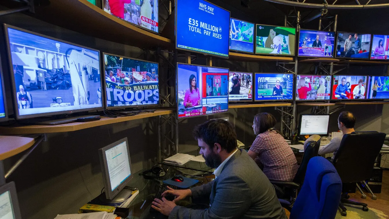 Megszavazta a parlament a reklámadó emelését