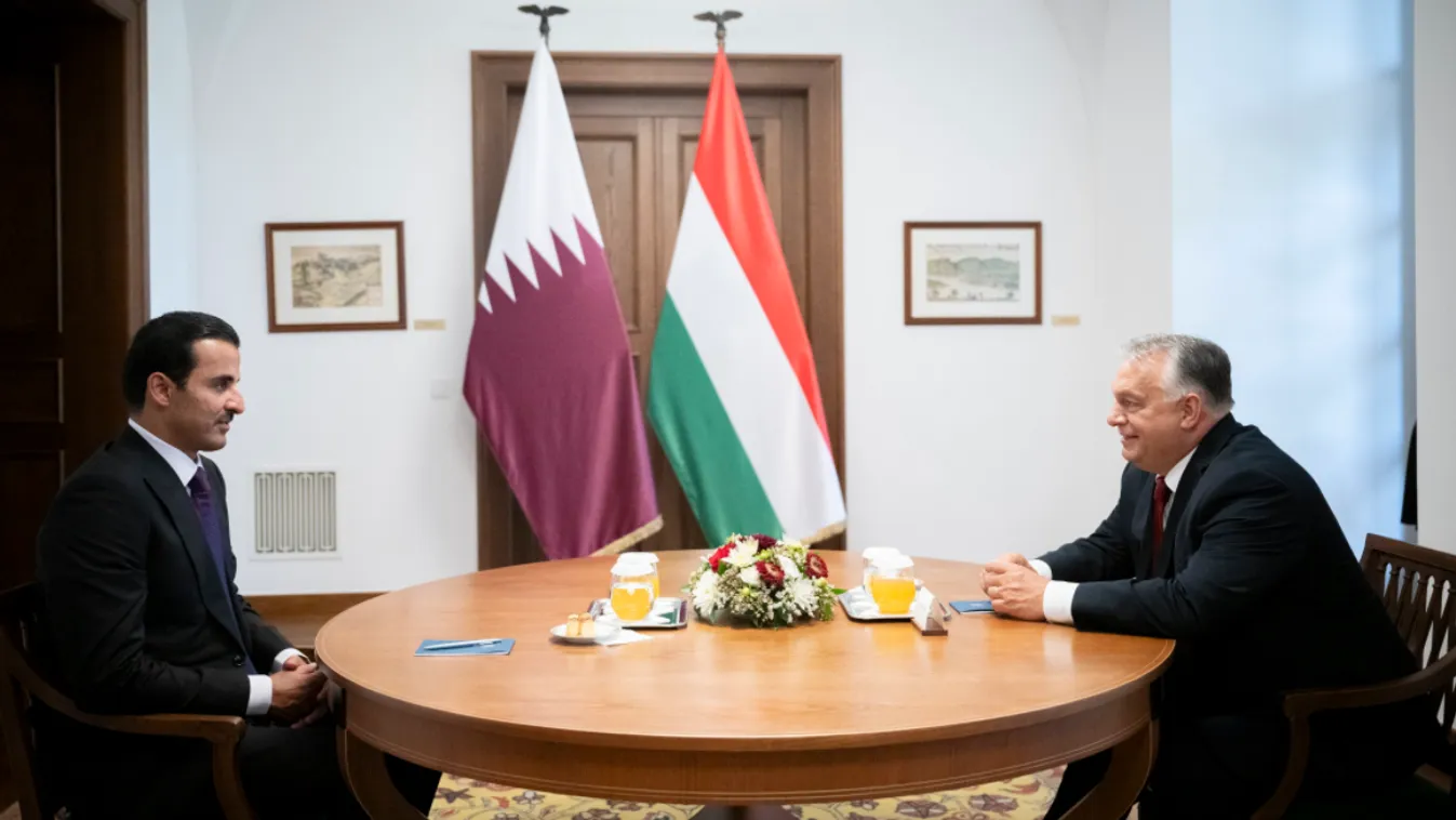 A katari emírt fogadta Orbán Viktor a Karmelita-kolostorban