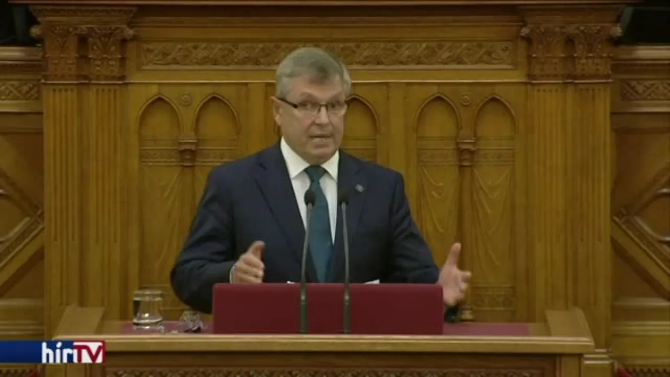 Kormány- és jegybankbuktatásról beszélt Matolcsy