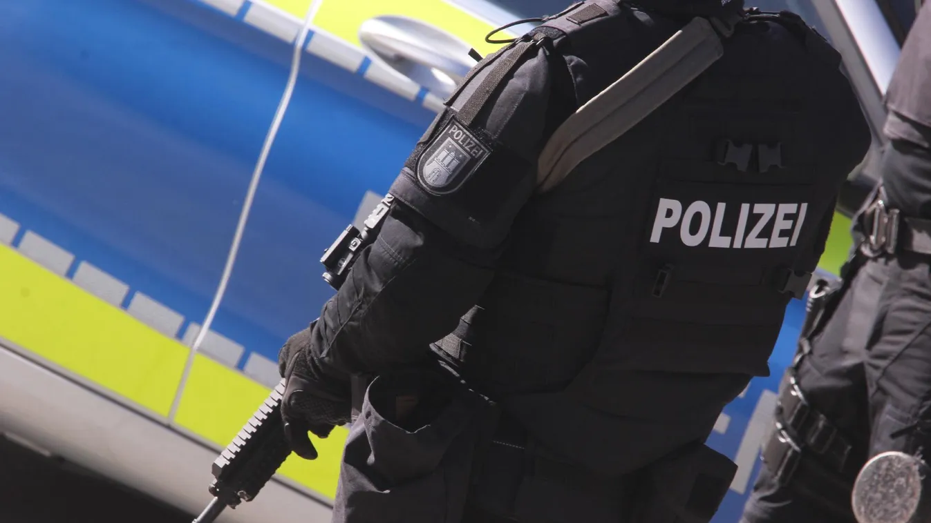 12 ember sérült meg egy hamburgi késes támadásban