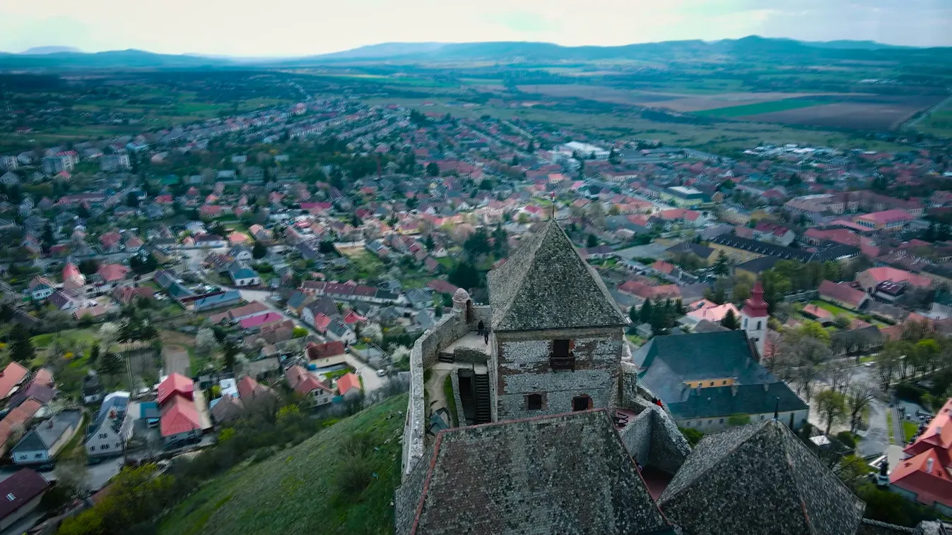 Radar - Újra pompában a sümegi vár