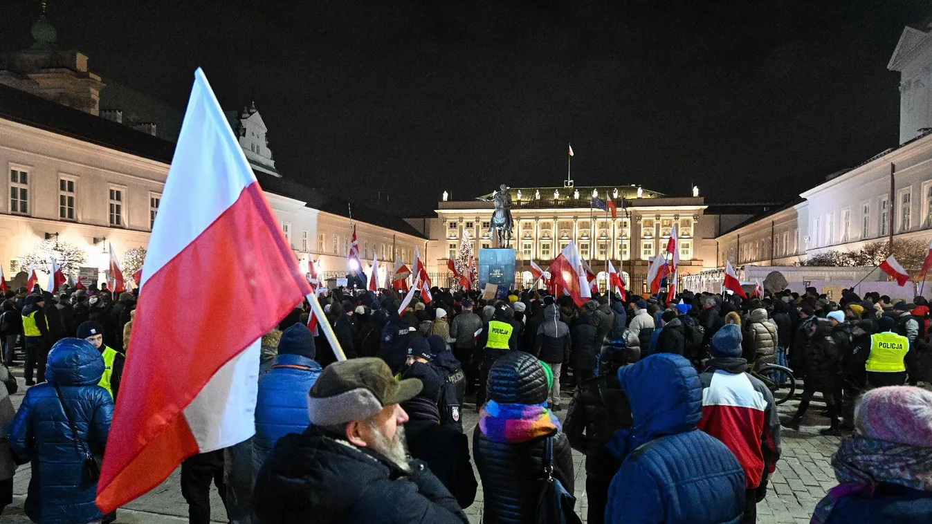 A lengyel elnöki palotában letartóztatták Mariusz Kaminski és Maciej Wasik ellenzéki képviselőket + videó