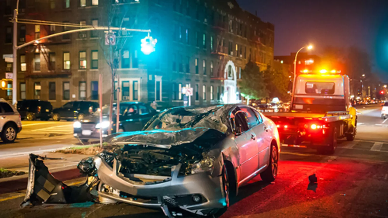 Meghalt egy autós a budapesti Könyves Kálmán körúton