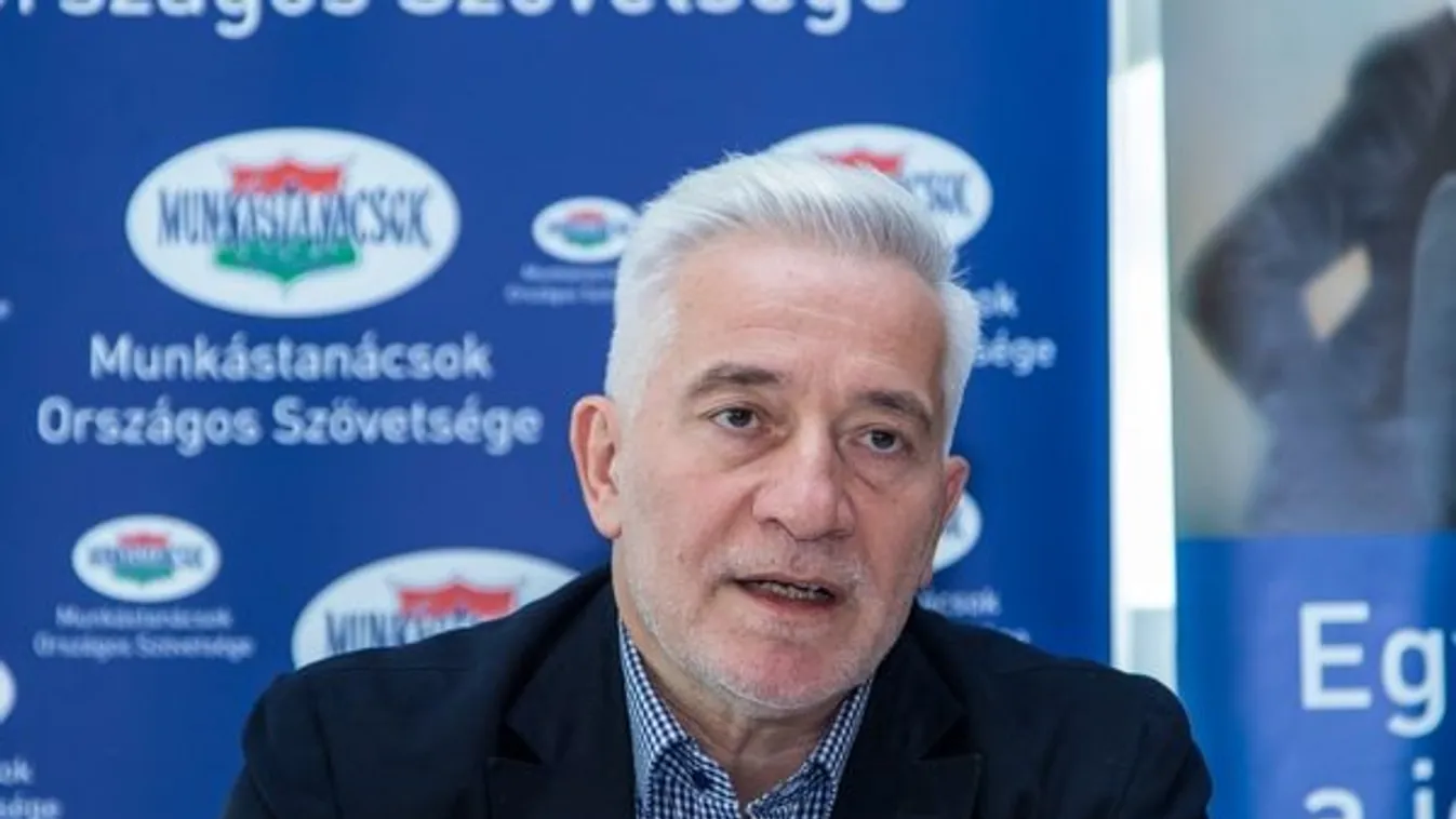 A kormány nyitott a béremelésre