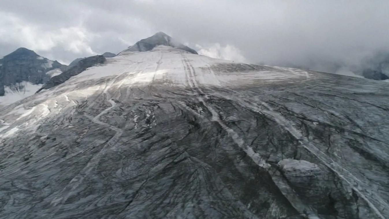 A villám és a leszakadó faág is ölt