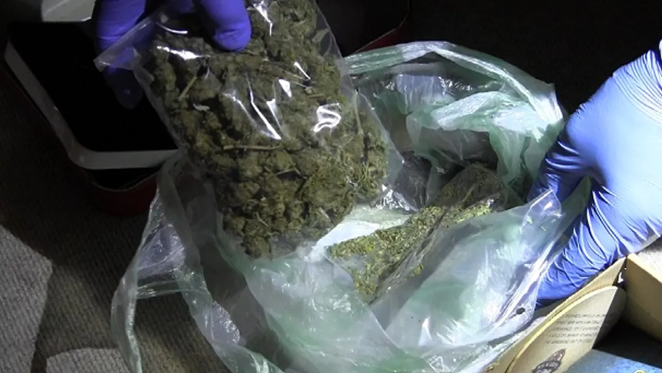 Kábszerkereskedők kezén kattant a bilincs