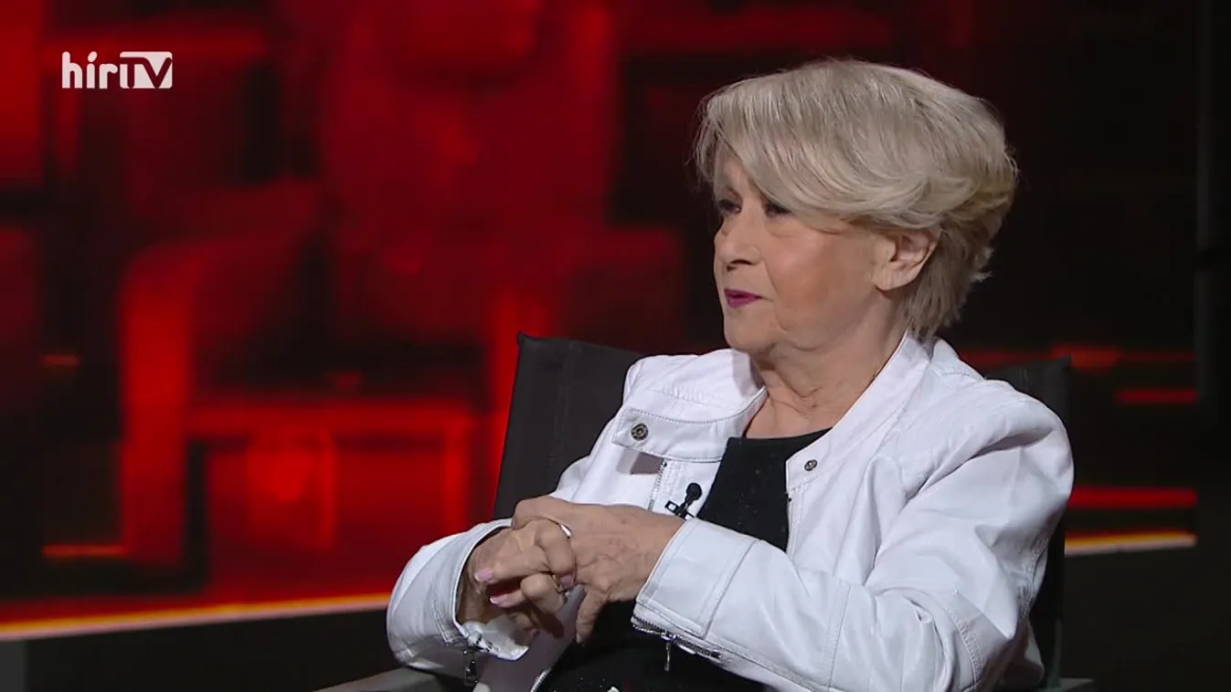 Szélesvásznú történelem - Csendes otthon