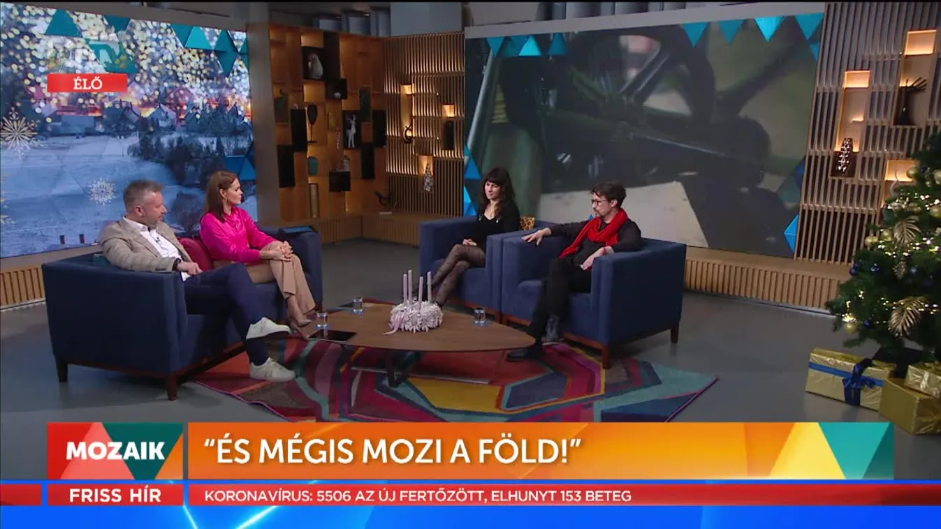 Mozaik - "és mégis mozi a föld"