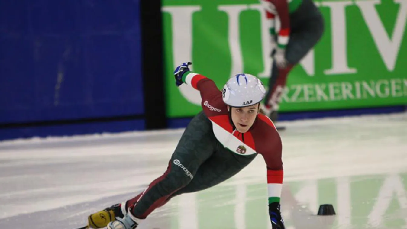 Sporttörténeti sikert aratott a női váltó