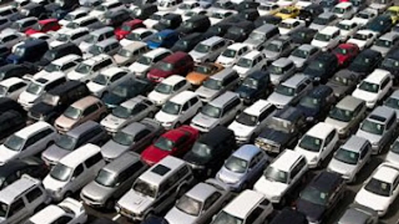 Használtautó hirdetésekkel csaltak