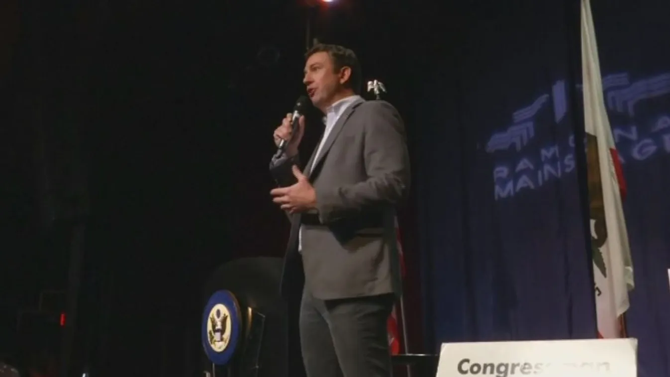 Feleségére mutogat a korrupt képviselő