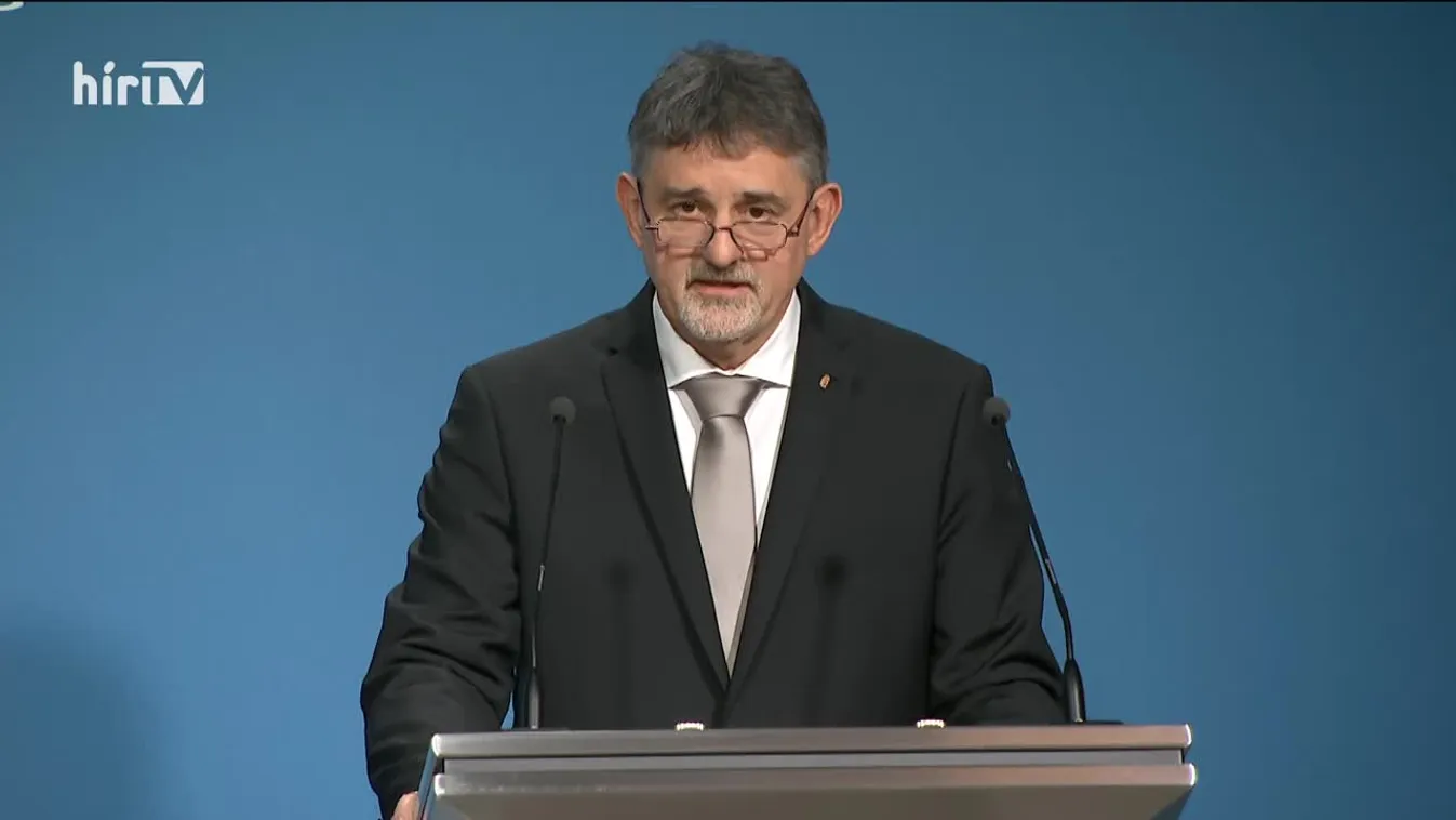 György István: Most az idősek oltása a legfontosabb