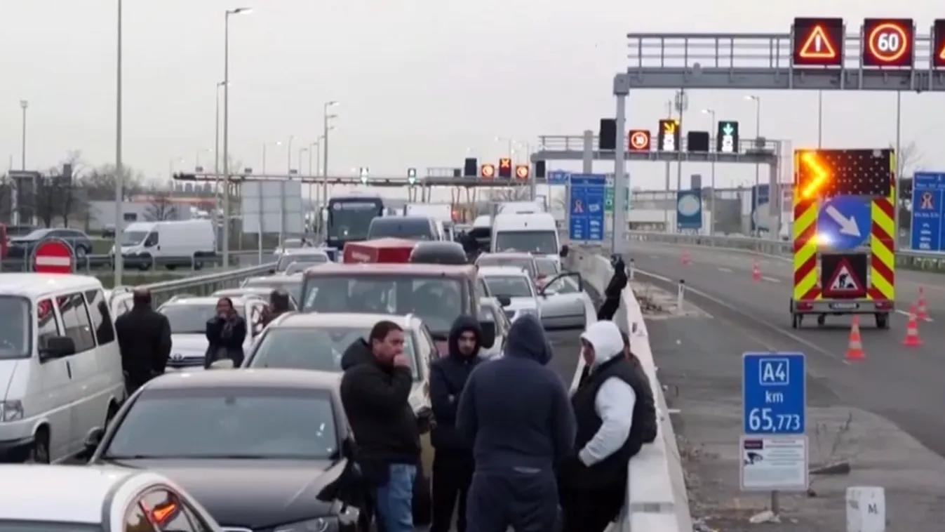 A kormány tovább szigorítja a bevándorlással és munkavállalással kapcsolatos szabályokat