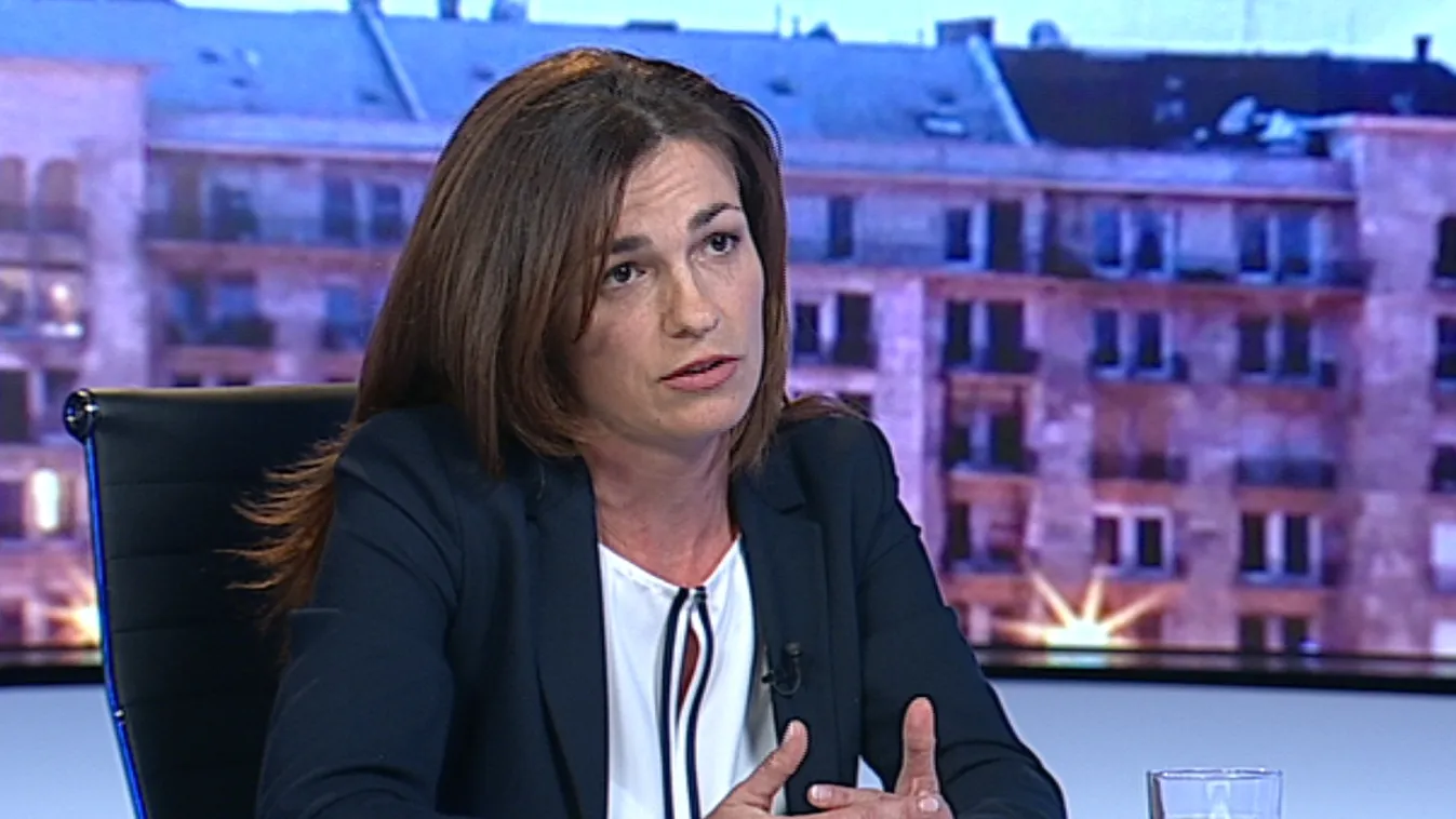 Varga Judit: Fél-liberális, fél-baloldali párttá alakult a Néppárt