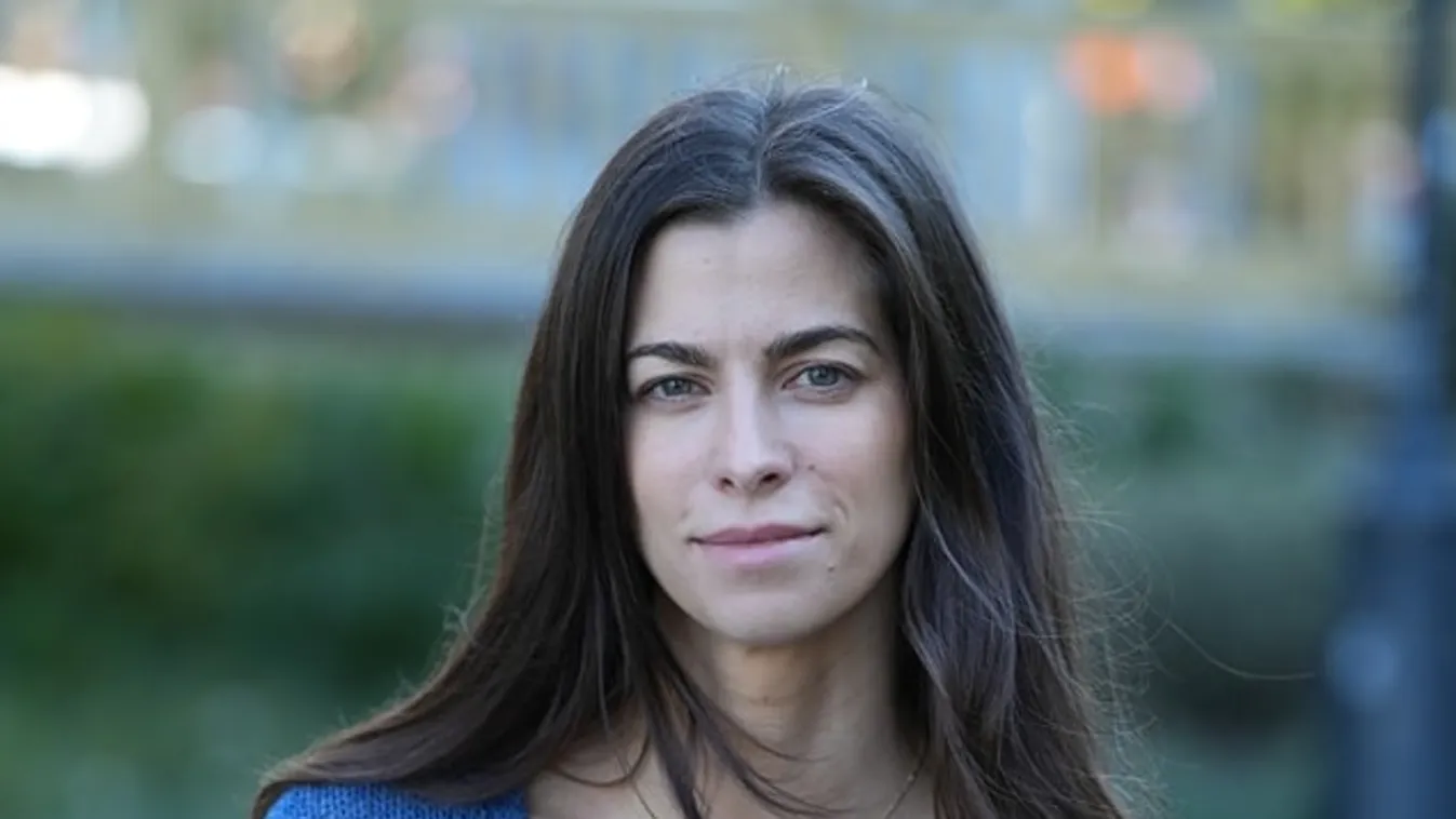 Szentkirályi Alexandra: cselekedni kell a hajléktalanság ügyében Budapesten + videó