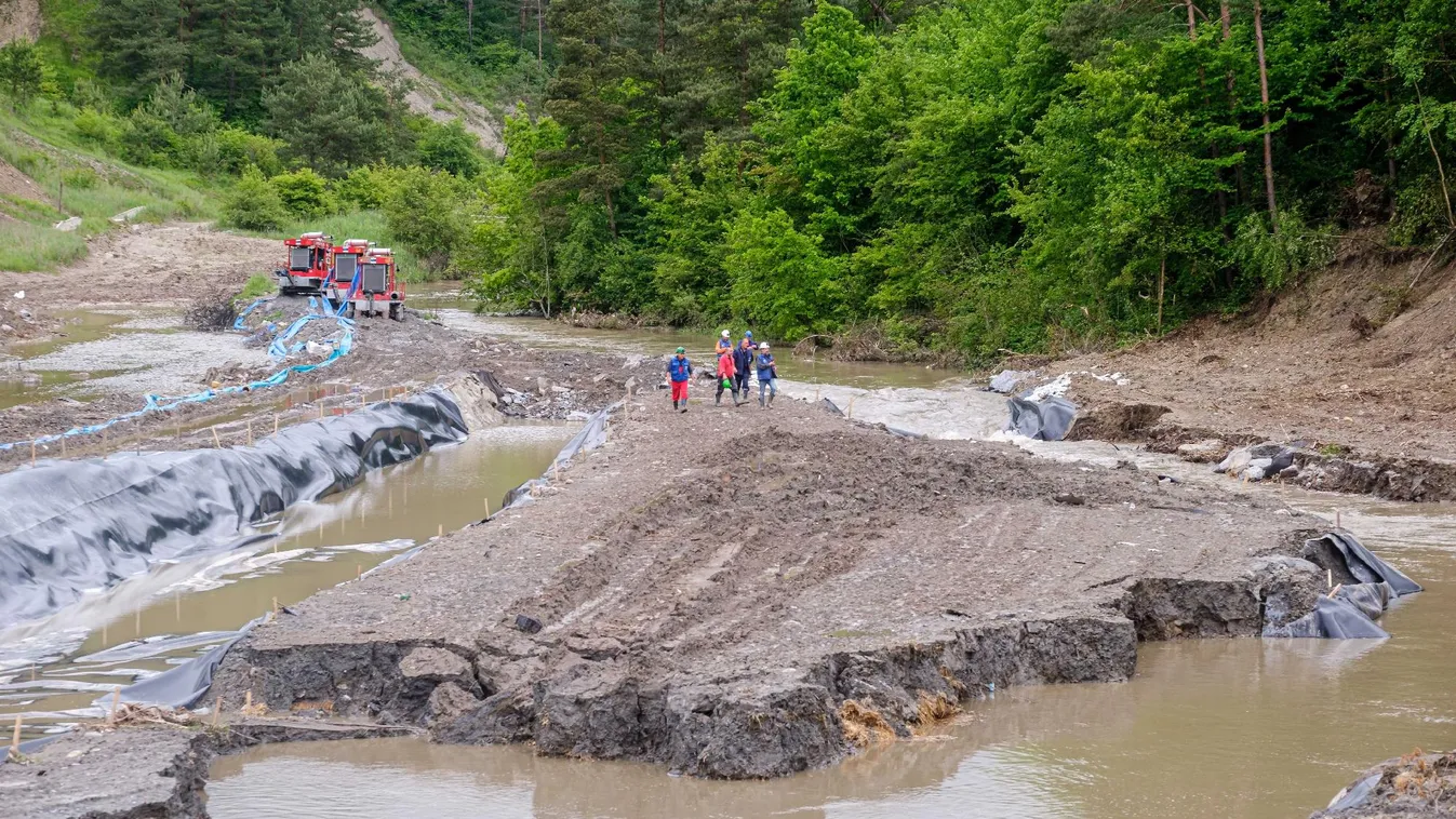 Segélyprogrammal támogatja az Ökumenikus Segélyszervezet a parajdi sóbánya dolgozóinak családjait + videó