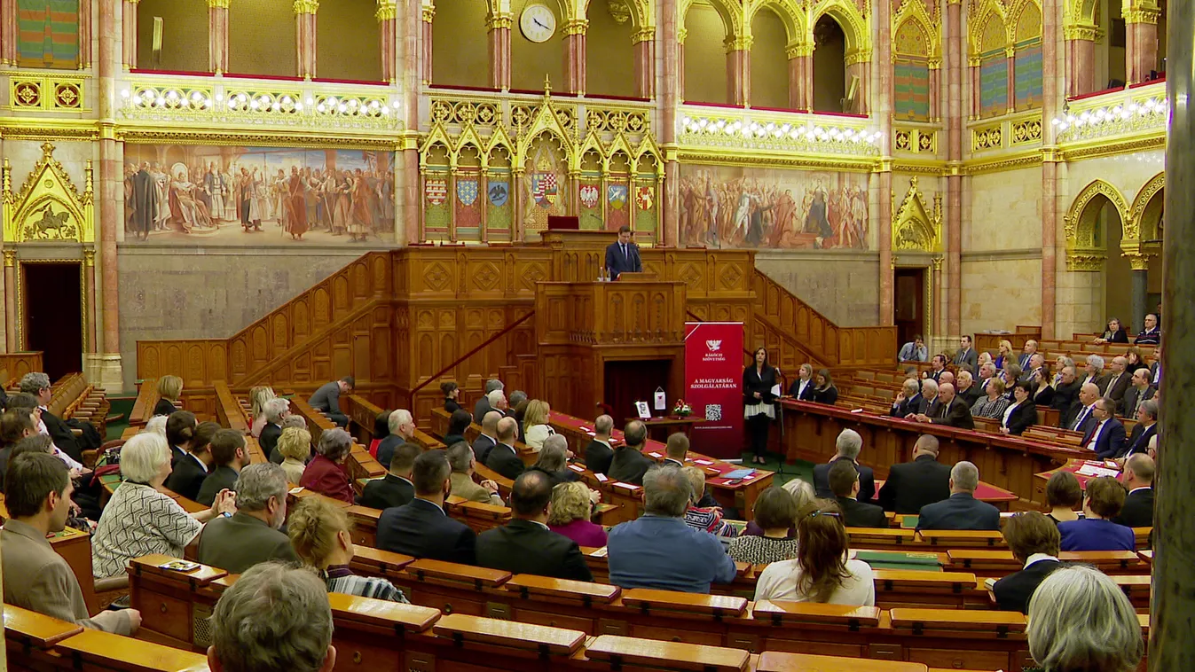 Átadták az Esterházy-díjakat