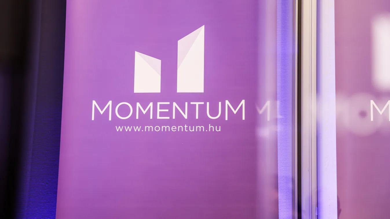 Kívülről irányítják a Momentumot?