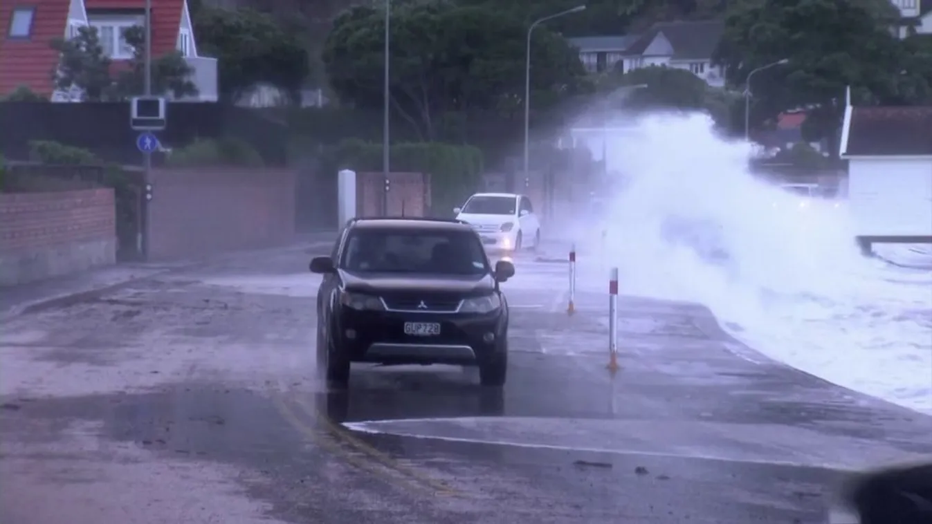 Szökőárveszélyt hirdettek Új-Zéland északi szigetére