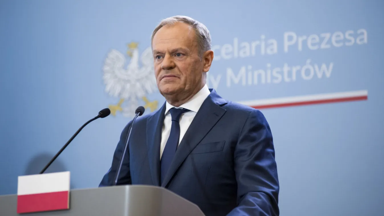 Donald Tusk: eszkalálódó hibridháborúval kell szembenéznünk