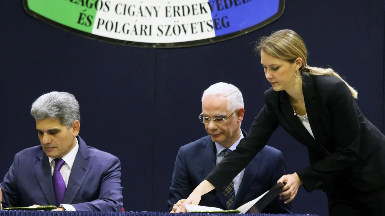 Furcsa dicséret – Newsroom