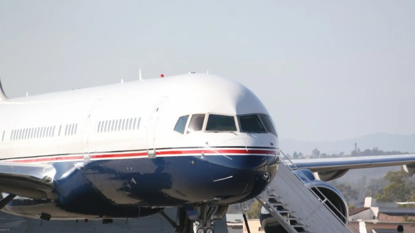 Etikus hekker törte fel a Boeing fedélzeti rendszerét