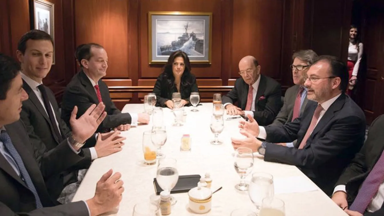 Mexikó kitüntette Trump vejét