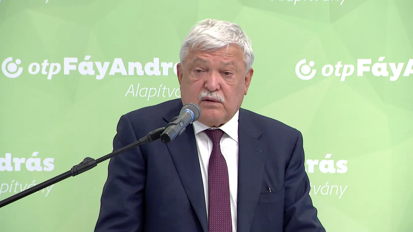 Varga Mihály: Nemzetgazdasági jelentőségű a pénzügyi ismeretek bővítése