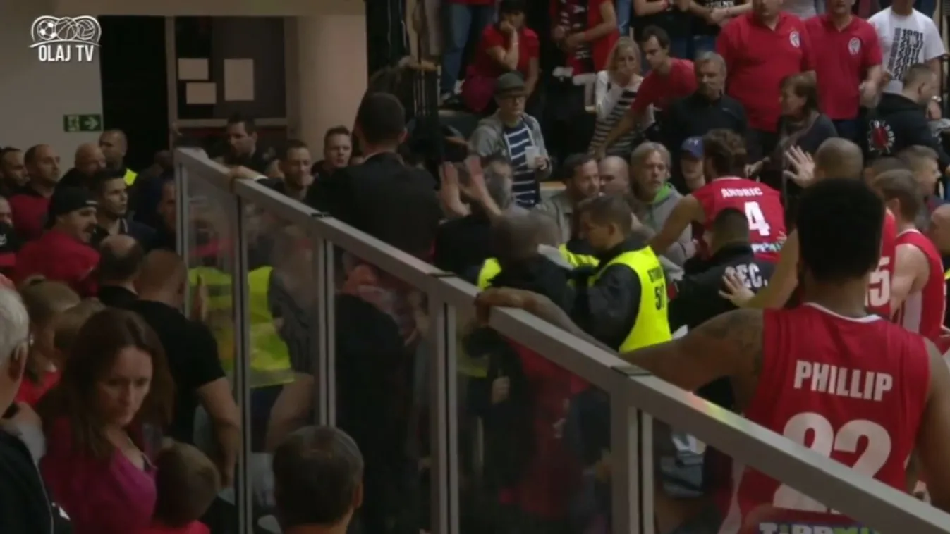 Kisebb dulakodás tört ki egy magyar kosárlabda-mérkőzésen