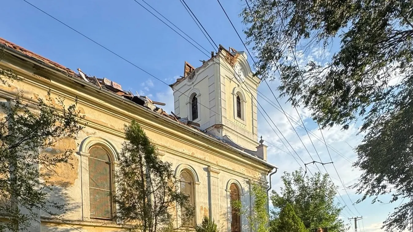 Óriási pusztítást szenvedett el a sápi református templom a viharban