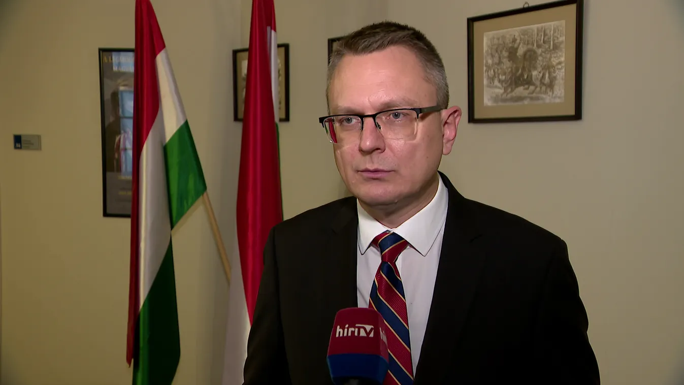 A magyar baloldali politikában jelen van az antifa + videó